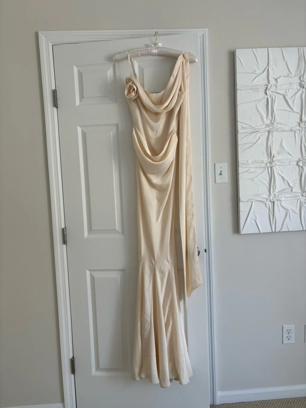Leau Elegant Cream Satin Dress - Picture 2 of 11